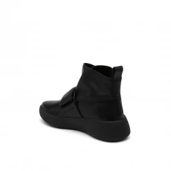 ISSEY MIYAKE X UN Flux Sneaker WOMEN