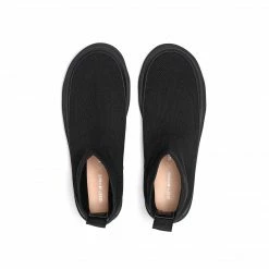 ISSEY MIYAKE X UN Bounce Fit Boot