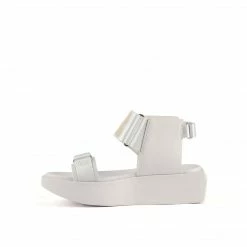 ANREALAGE X UN WOMEN Dimension Wa Lo