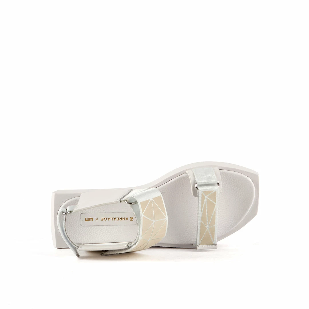 ANREALAGE X UN WOMEN Dimension Wa Lo