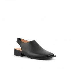 ISSEY MIYAKE X UN WOMEN Fin Flat