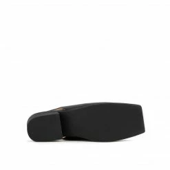 ISSEY MIYAKE X UN WOMEN Fin Flat