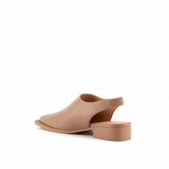 ISSEY MIYAKE X UN Fin Flat WOMEN