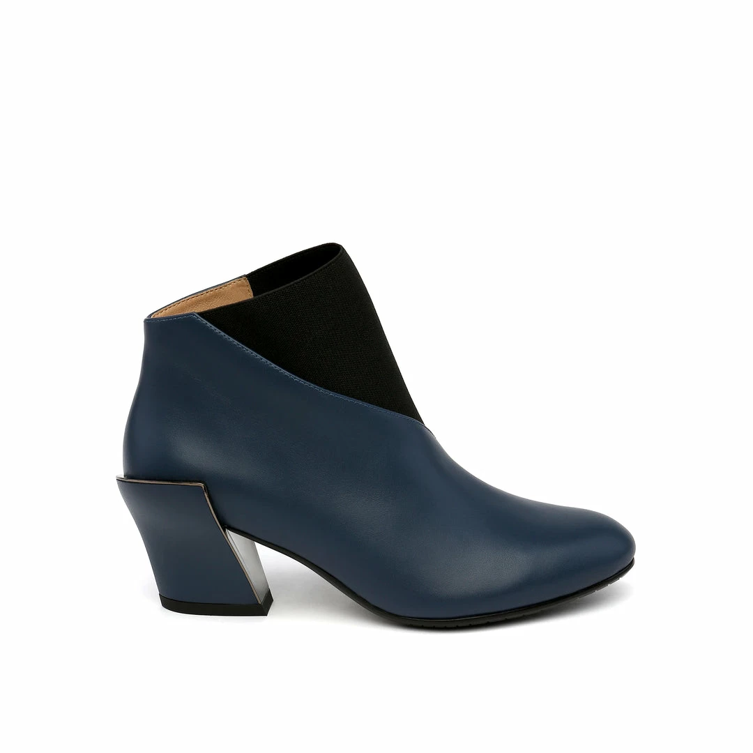 ISSEY MIYAKE X UN WOMEN Wrap Bootie Mid