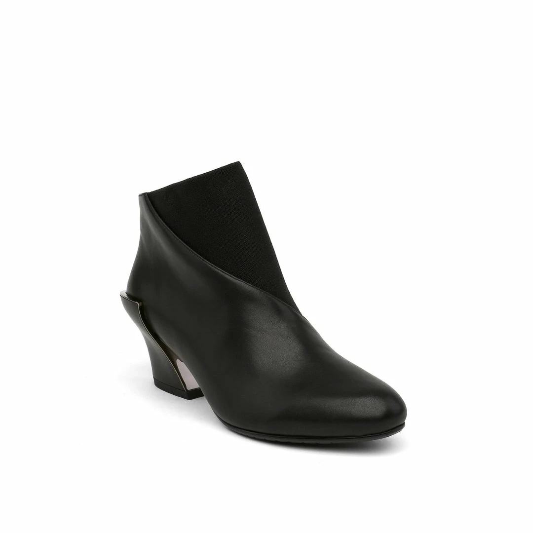 ISSEY MIYAKE X UN WOMEN Wrap Bootie Mid